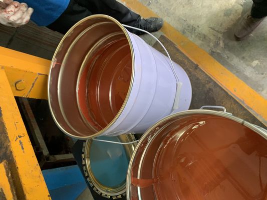 Ο χρωματισμός της εποξικής κόλλας χρωστικών ουσιών συγκέντρωσε ιδιαίτερα το διαλυτικό βασισμένο υγρό